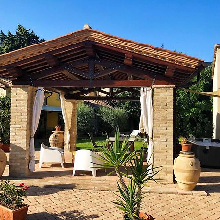 Il Cortile Delle Rose Holiday House Перуджа Экстерьер фото