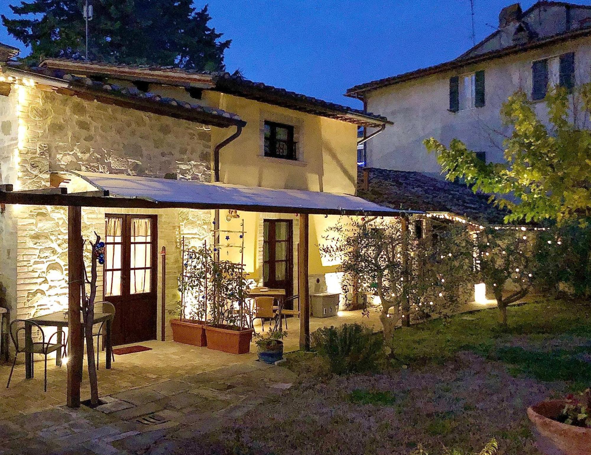 Il Cortile Delle Rose Holiday House Перуджа Экстерьер фото