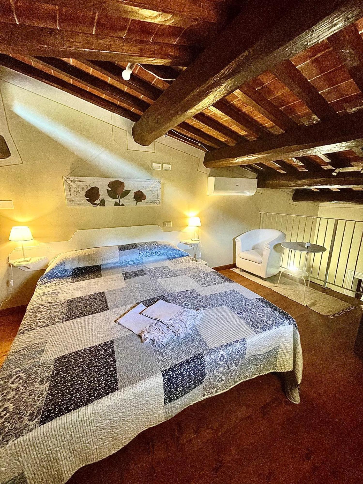 Il Cortile Delle Rose Holiday House Перуджа Экстерьер фото