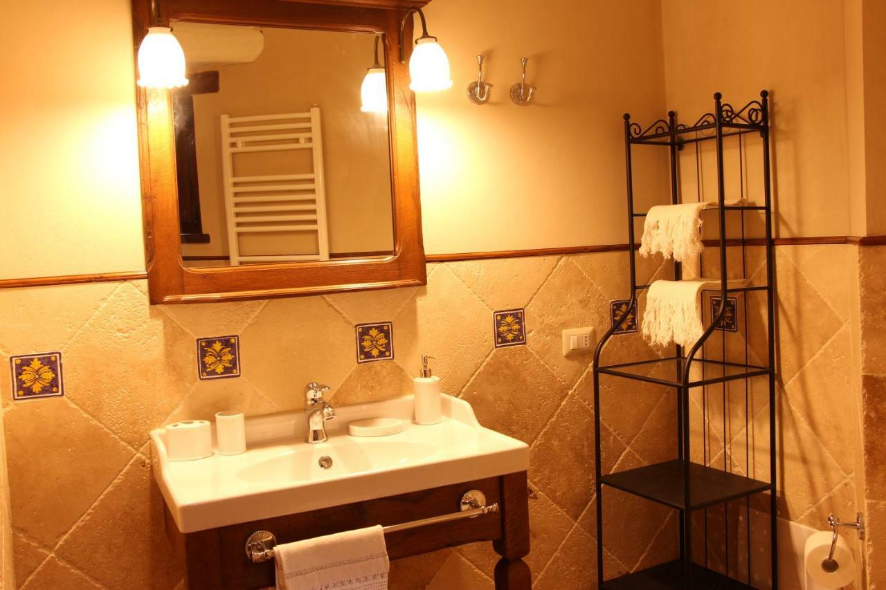 Il Cortile Delle Rose Holiday House Перуджа Экстерьер фото